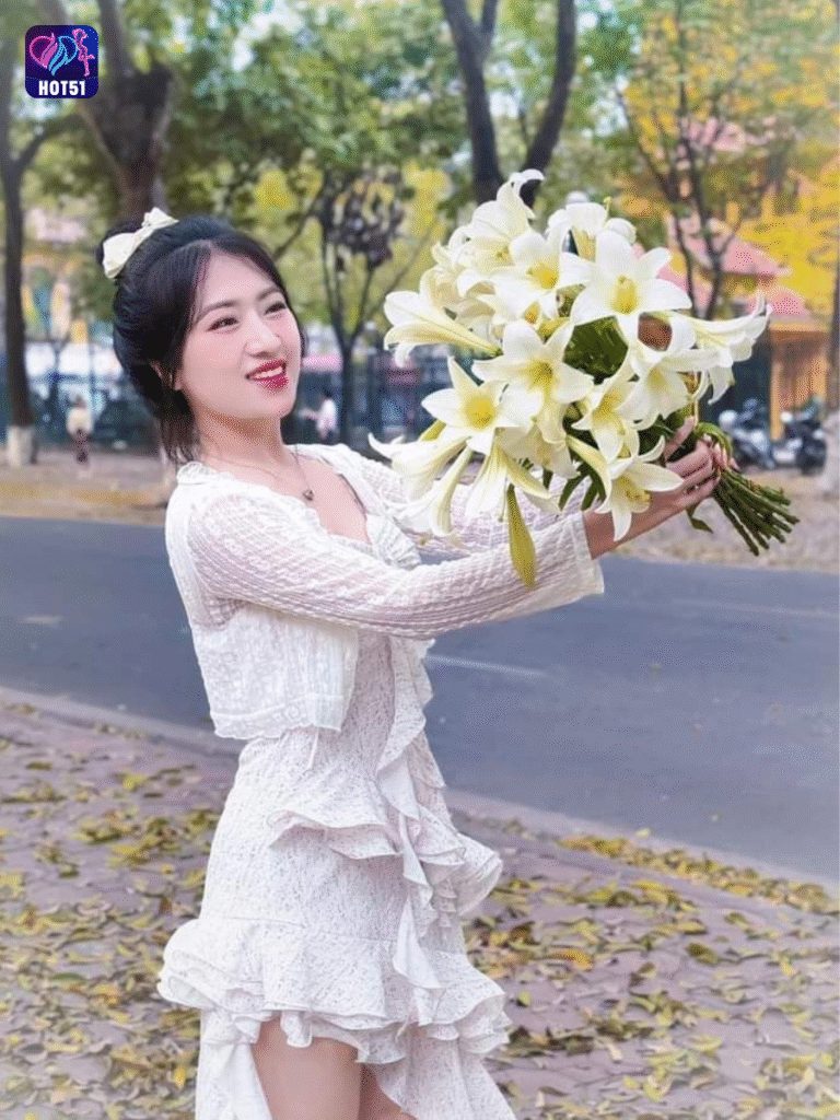 Hot51 App Stunning Beautiful Live Đỉnh Cao VN 3 Beautiful girl live stream on Hot51 app