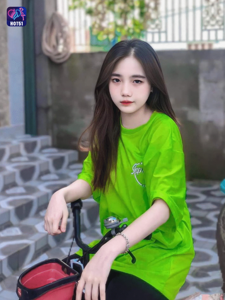 Beautiful Stunning Hot51 Live Stream Đỉnh Cao 2 Beautiful girl live stream on Hot51 app