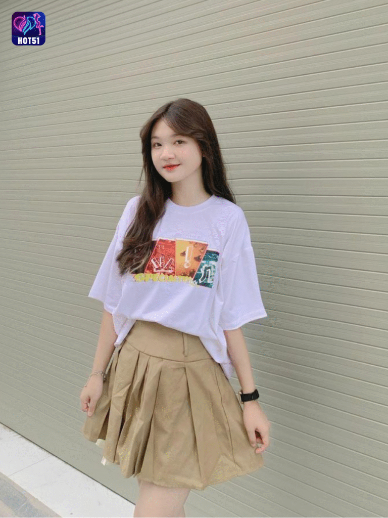 Hot51 Beautiful Stunning live hot Việt Nam 1 Beautiful girl live stream on Hot51 app